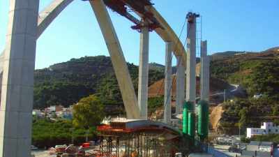 [narrator] But
the long awaited bridge - Engineering Catastrophes