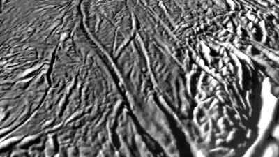 Narrator: CASSINI HAS DETECTED
COMPLEX CARBON MOLECULES - How the Universe Works