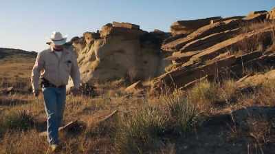 Narrator: CHANNEL DEPOSITS
OR MICRO SITES - Dino Hunters