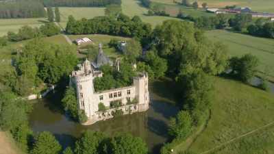 [narrator] Chateau
de la Mothe-Chandeniers - Mysteries of the Abandoned