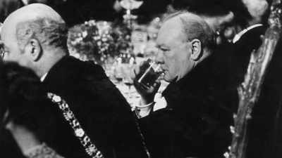 [narrator] Churchill's mood,
however, was bleak, - World War II: Race to Victory