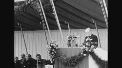 [narrator] Churchill's
opposition to appeasement - World War II: Race to Victory