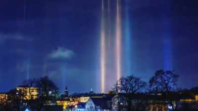 Narrator: COMING UP, GHOSTLY BEAMS OF LIGHT - Strange Evidence