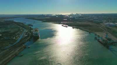[narrator]
Corpus Christi, Texas. - Engineering Catastrophes