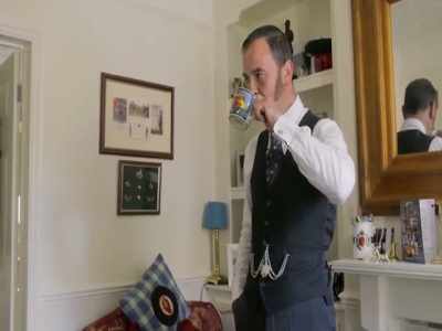 [narrator] Dave's been working
towards this moment - Inside the Freemasons