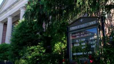 - NARRATOR: Desperate for help, George and Kathy call - Famously Haunted: Amityville