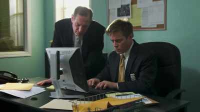 Narrator:
DETECTIVES DECIDE TO TAKE
THEIR INVESTIGATION ONLINE - Bloodlands
