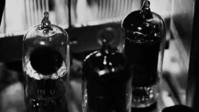 ‐ [Narrator] Farnsworth
believes the key is a new device - The Machines That Built America