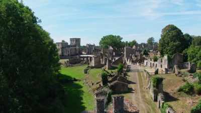 [narrator] For four years,
Oradour-sur-Glane - Mysteries of the Abandoned