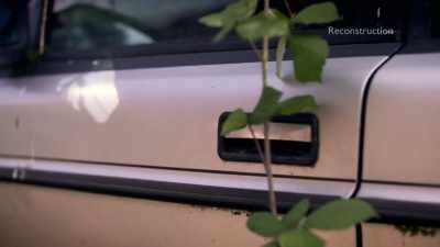 [narrator] Forensics turn their attention
to other evidence. - When Missing Turns to Murder