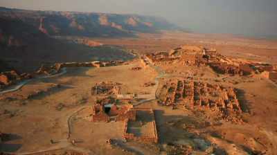 Narrator: Guy thinks that this
structure proves some essenes - Dead Sea Scrolls: The Doomsday Prophecy
