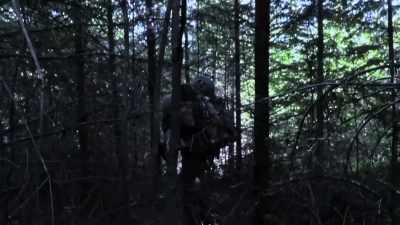 [narrator]  He believes
 it may be a Bigfoot
 based on several discoverie - Expedition Bigfoot