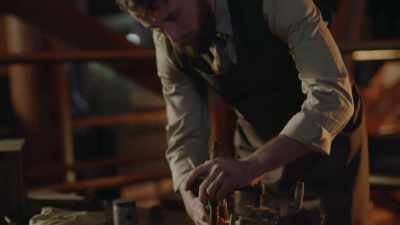 ‐ [Narrator] His 45,000 pounds
steam powered tractor is key - The Machines That Built America