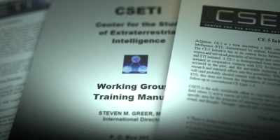 NARRATOR: In 1990, - Close Encounters of the Fifth Kind