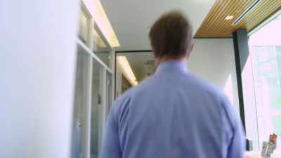 Narrator: IN 2001,
LAW ENFORCEMENT IS SHOCKED - The Golden State Killer: It's Not Over