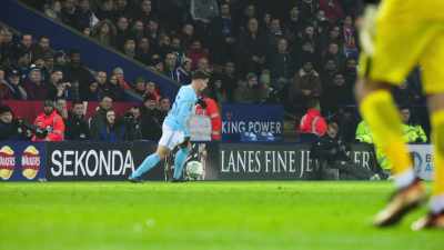 [narrator] In front of Bravo, - All or Nothing: Manchester City