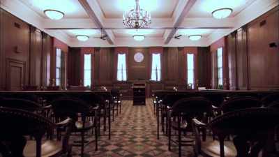 [Narrator] In October 2008,
the trial begins. - Buried In The Backyard