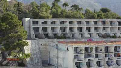 [narrator] In the 1970s, - Mysteries of the Abandoned