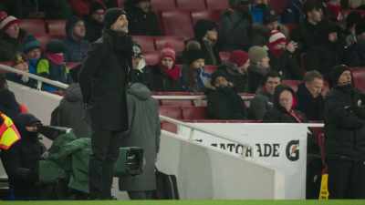 [narrator] In the biting cold,
City remain red hot. - All or Nothing: Manchester City
