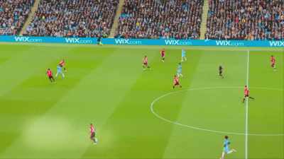 [narrator] In the Manchester Derby
last year, - All or Nothing: Manchester City