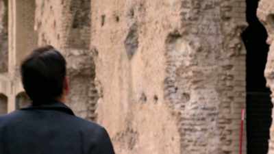 NARRATOR: Inside the cells,
Darius spots a curious feature. - Lost Treasures of Rome