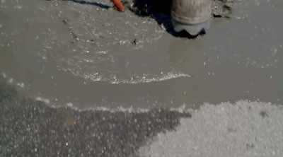 [narrator] It seems
this clog can take - Sewer Divers