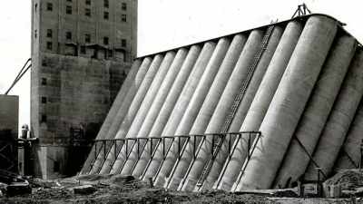 [narrator]
Leaving engineers fighting
against Mother Nature. - Engineering Catastrophes