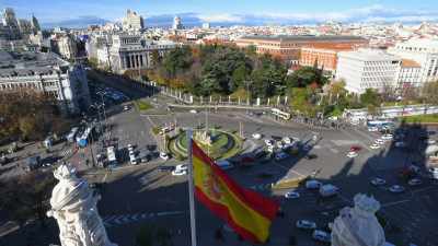 NARRATOR: Madrid,
Spain's capital, is home - Engineering Catastrophes