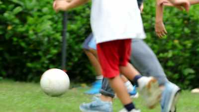 - [Narrator] Messi
quickly developed - Lionel Messi - The Greatest