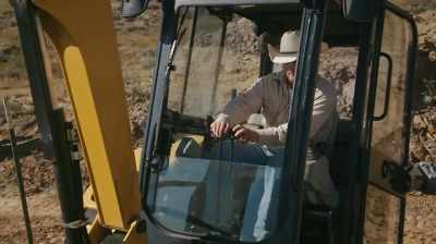 Narrator:
MIKE AND JAKE HARRIS - Dino Hunters
