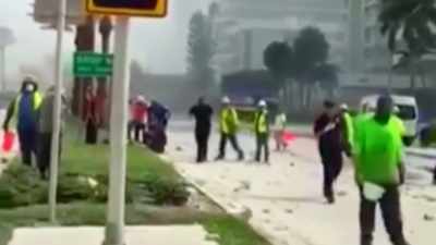 [narrator]  Miraculously,
 most onlookers
 escaped unscathed, - Engineering Catastrophes