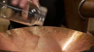 [narrator]  now,
 three accomplished distiller - Moonshiners: Master Distiller