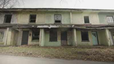 [narrator] Over the next
few decades, - Mysteries of the Abandoned