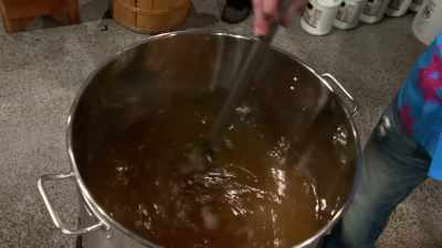  [narrator] packing
  a mood altering kick - Moonshiners: Master Distiller
