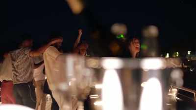 Narrator: Previously
on "Love Trip: Paris"... - Love Trip: Paris
