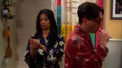 NARRATOR:
Previously on The Big Bang Theory: - The Big Bang Theory