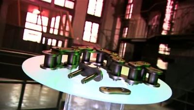 Narrator:
ROLLER CHAINS ARE USED ALL OVER. - How It's Made