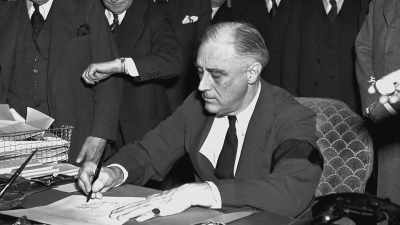 [narrator] Roosevelt responded, - World War II: Race to Victory