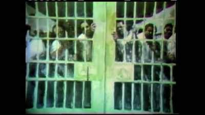 - [Narrator] Shortly
thereafter, about 25 inmates - Betrayal at Attica
