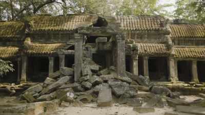 [narrator] Soon after
Jayavarman VII's death, - Mysteries of the Abandoned