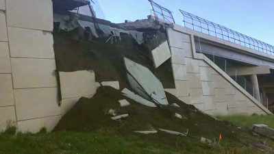 [narrator] Thanks to
the quick action
of authorities, - Engineering Catastrophes