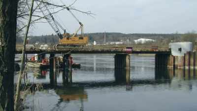 NARRATOR: The bridge wouldn't
be unifying anything as it - Engineering Catastrophes