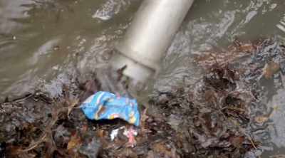 [narrator]
The catch bason's job - Sewer Divers