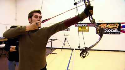 Narrator: THE MASTER ARCHER IS
READY, WILLING AND VERY ABLE. - Mythbusters Jr.