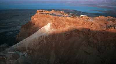 Narrator: The romans,
choose this spot - Dead Sea Scrolls: The Doomsday Prophecy