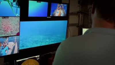 NARRATOR: The ROV moves
carefully from target to target. - Lost Treasures of Rome