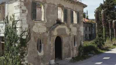 [narrator] The Serbian-led
assault was merciless. - Mysteries of the Abandoned