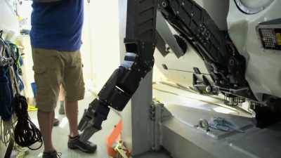 Narrator: The sub's
manipulator arm
will be used - Back to the Titanic