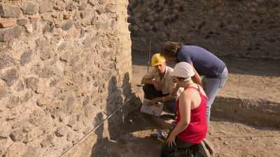 NARRATOR:
The team is trying to find other clues - Lost Treasures of Rome