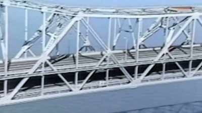 [narrator] The World Series
caused traffic to be light, - Engineering Catastrophes